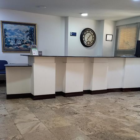 Apartamentos Santa Maria Bogota Bagian luar foto
