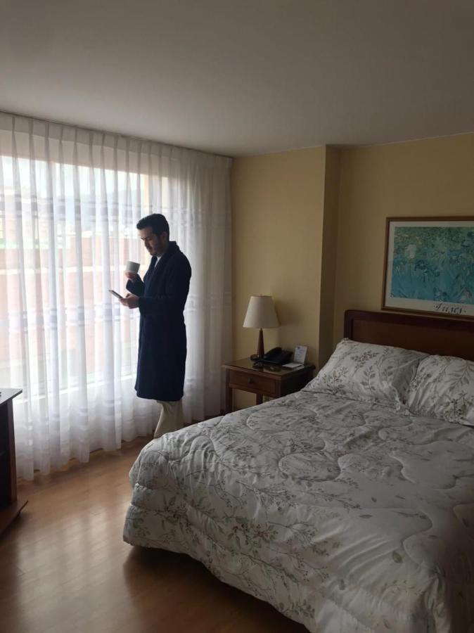 Apartamentos Santa Maria Bogota Bagian luar foto