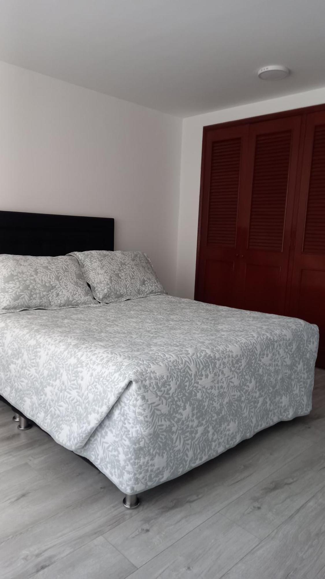 Apartamentos Santa Maria Bogota Bagian luar foto